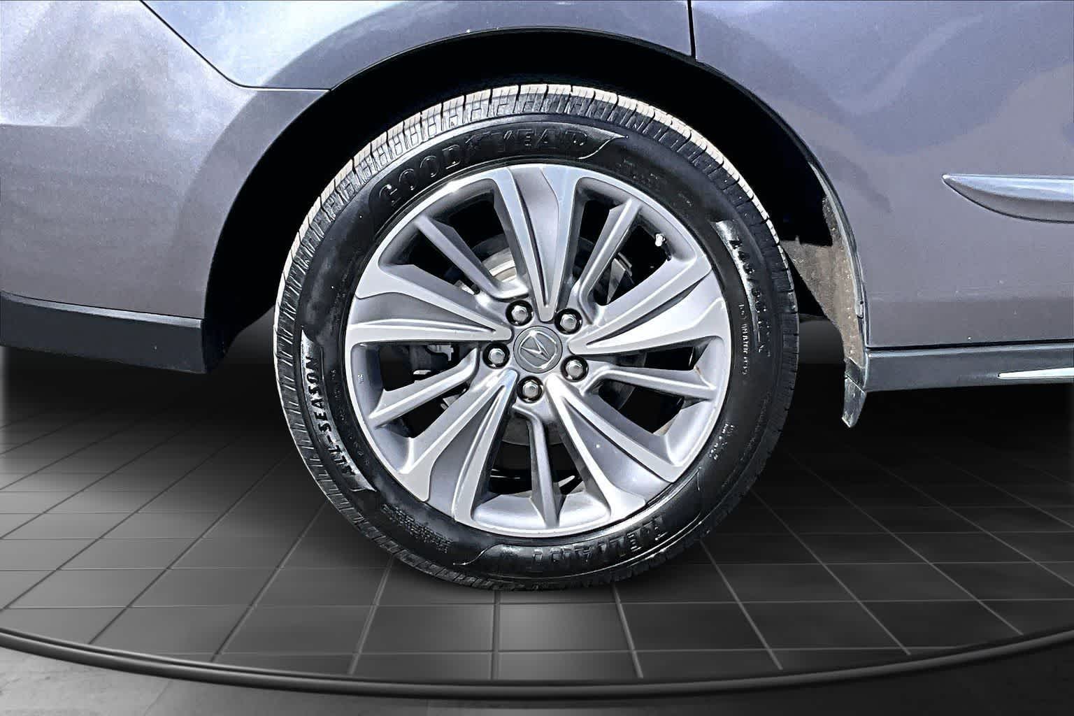 Thumbnail: 2017 Acura MDX - 36