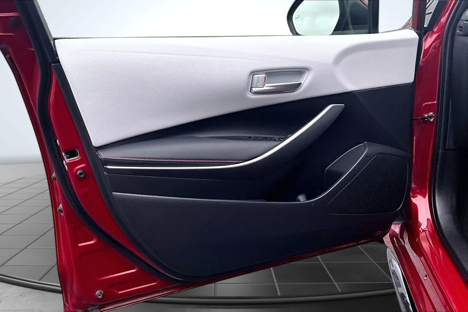 Thumbnail: 2025 Toyota Corolla - 28