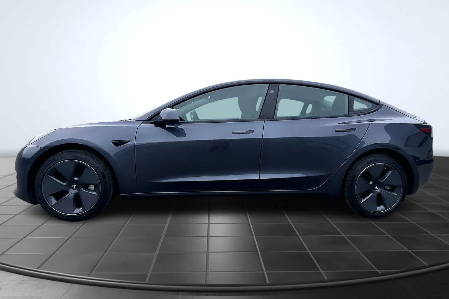 Thumbnail: 2023 Tesla Model 3 - 3