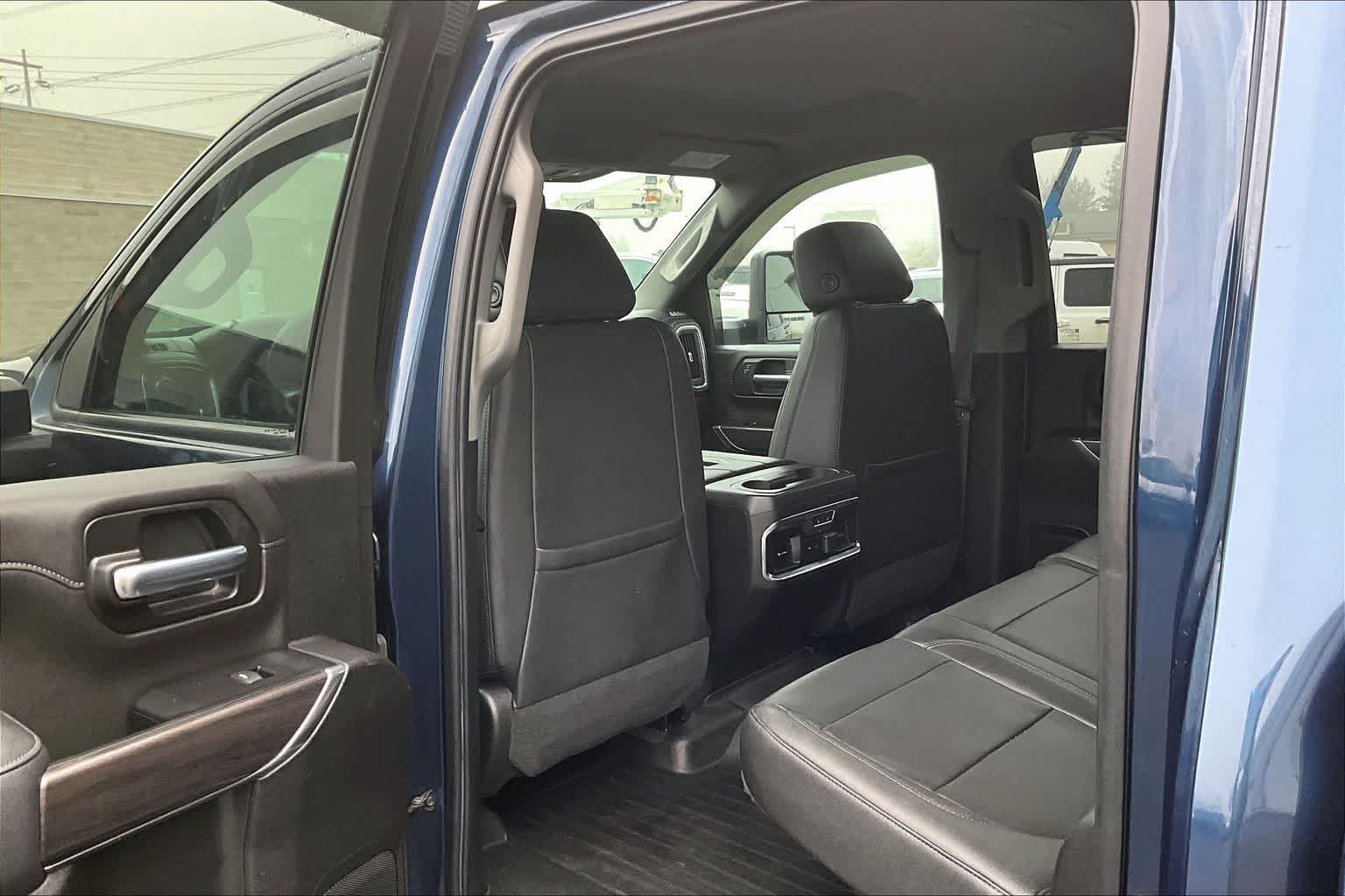 Thumbnail: 2022 Chevrolet Silverado 3500 - 12