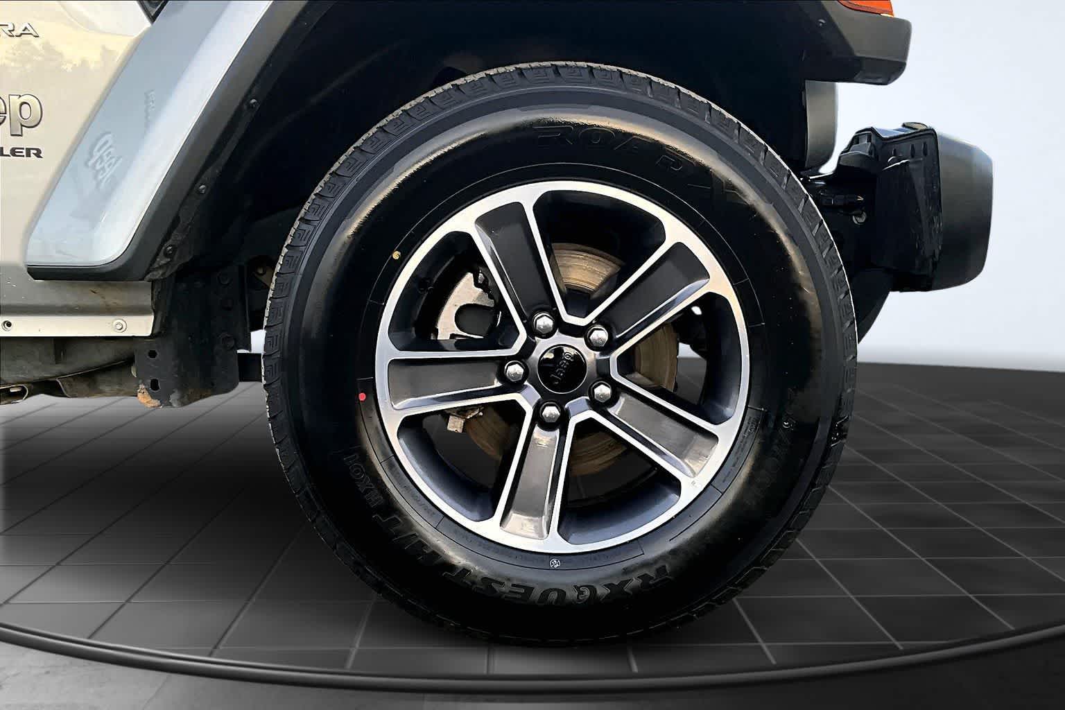 Thumbnail: 2023 Jeep Wrangler - 34