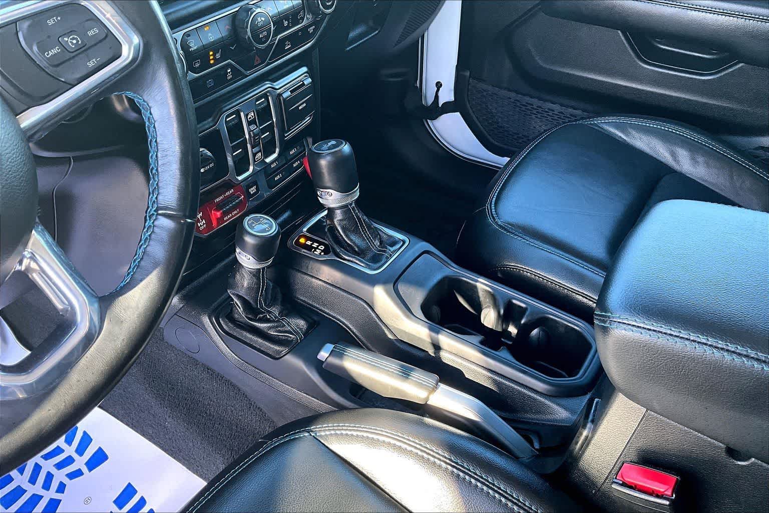 Thumbnail: 2023 Jeep Wrangler - 17