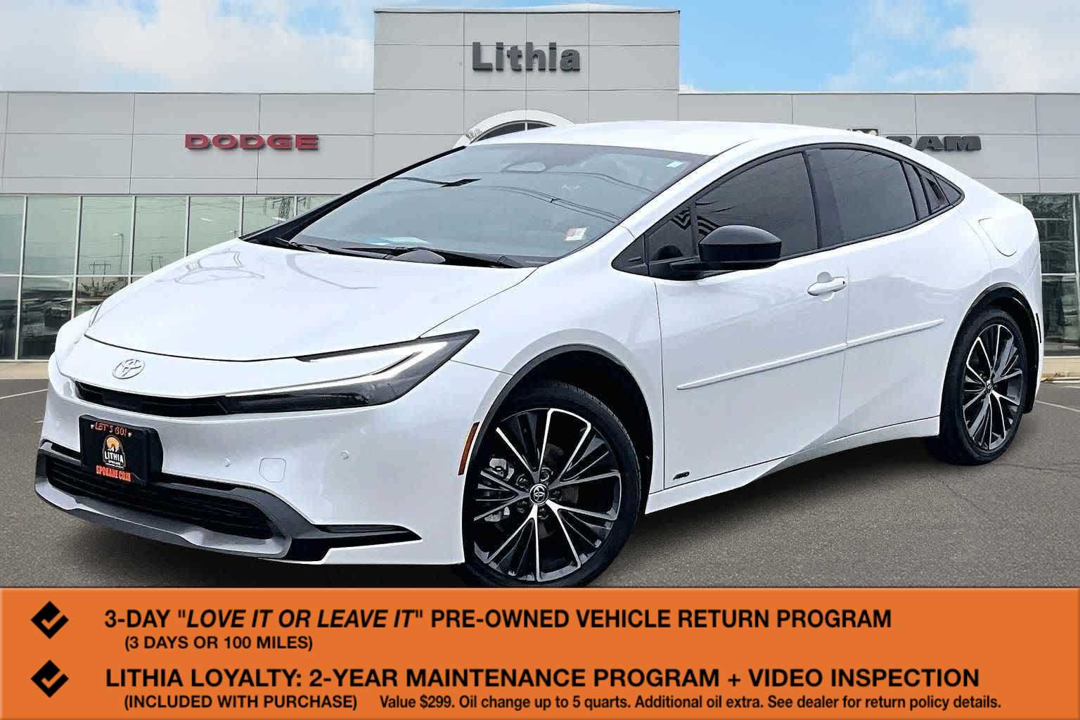 2026 Toyota Prius XLE's photo