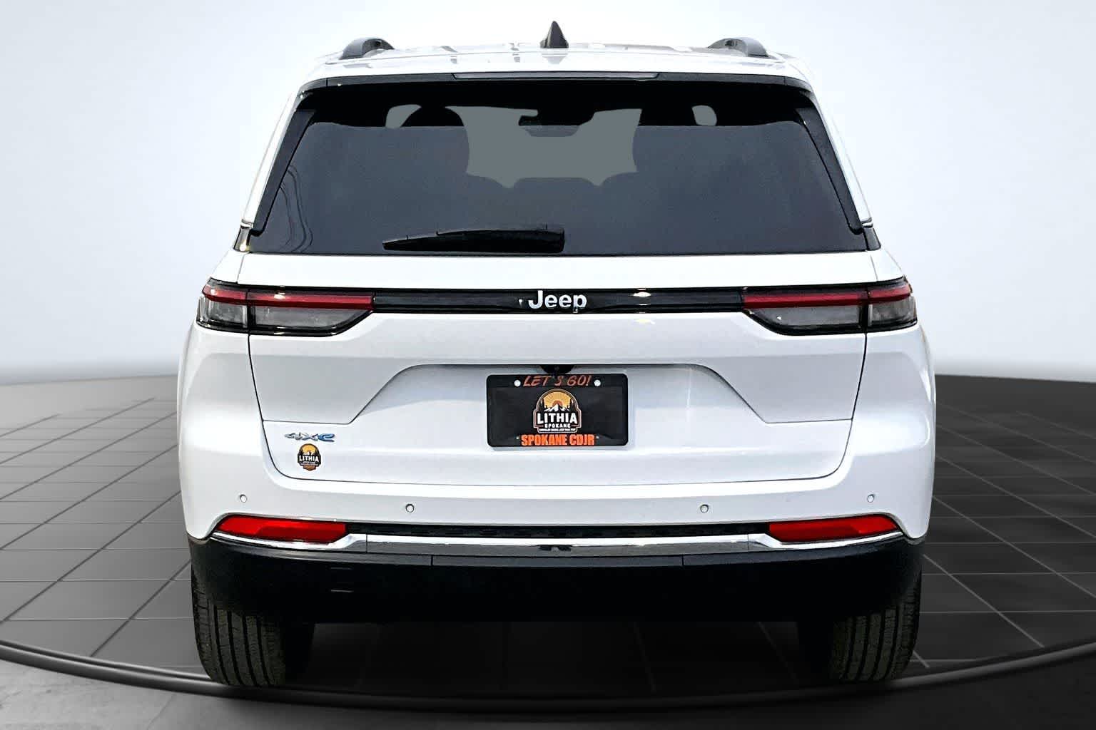 Thumbnail: 2022 Jeep Grand Cherokee - 5