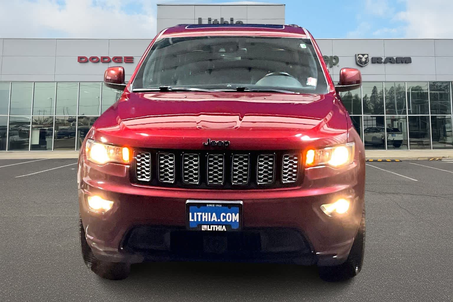 Thumbnail: 2020 Jeep Grand Cherokee - 6