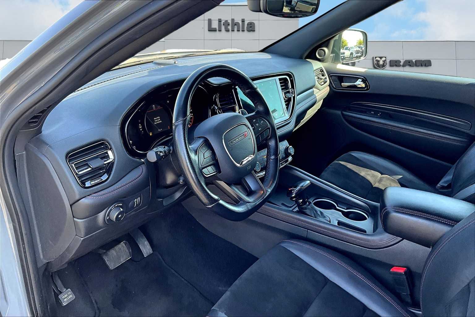 2022 Dodge Durango R/T photo 2