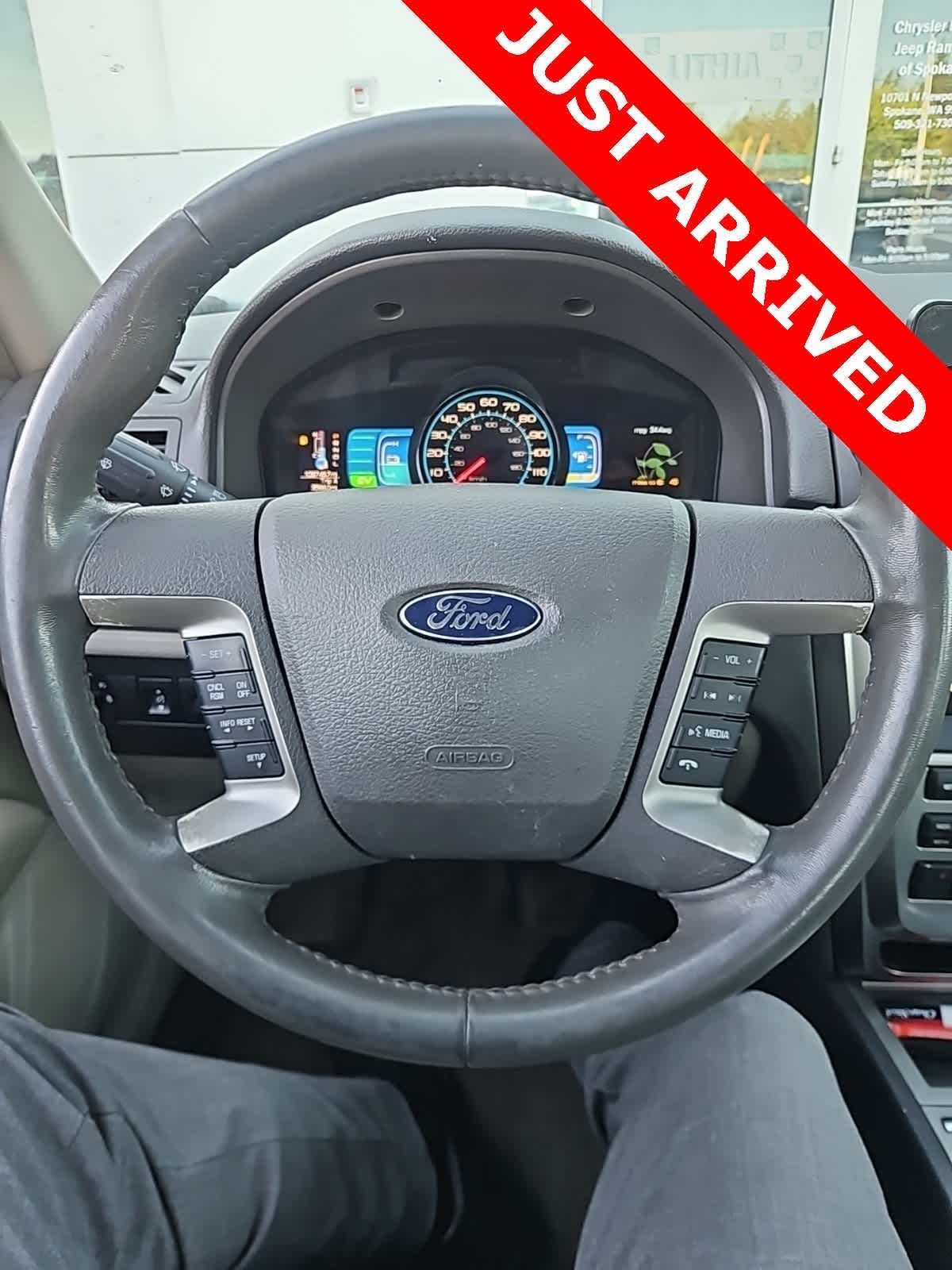 Thumbnail: 2010 Ford Fusion - 9