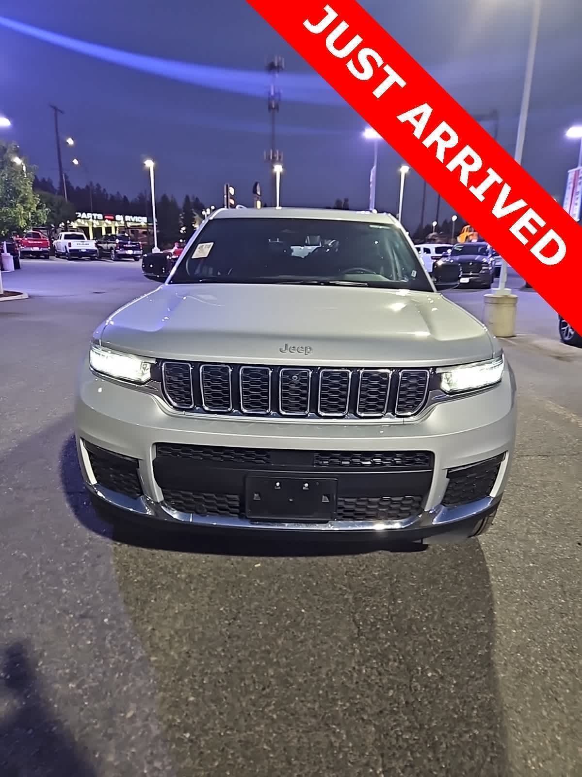 Thumbnail: 2024 Jeep Grand Cherokee L - 2