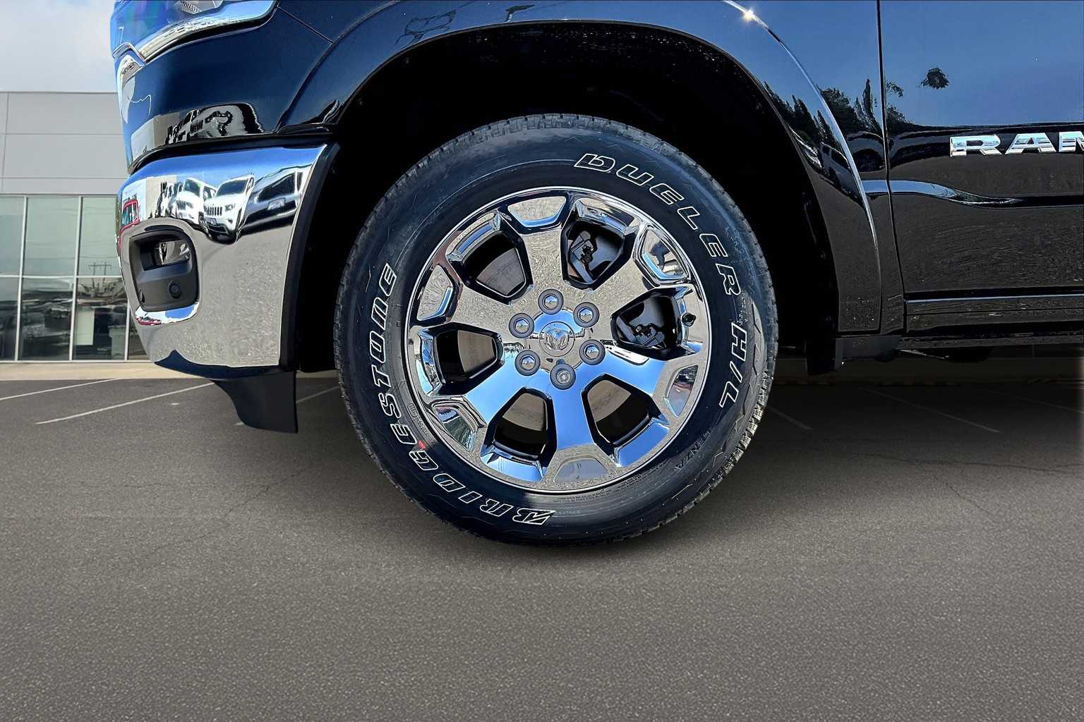 Thumbnail: 2026 RAM 1500 - 8