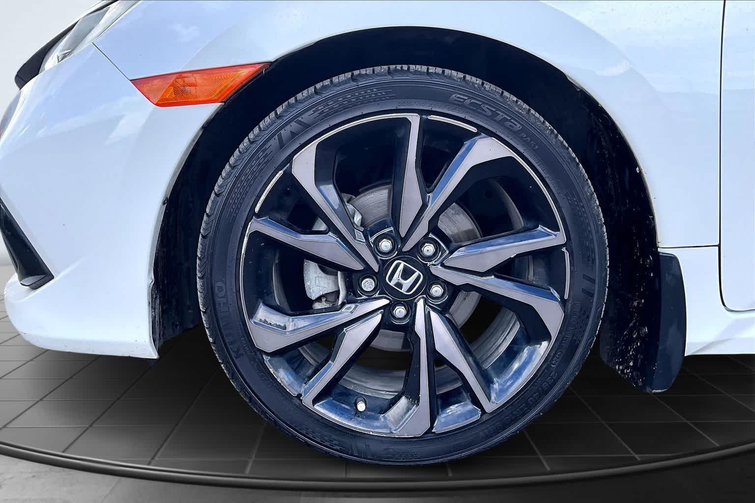 Thumbnail: 2019 Honda Civic - 8