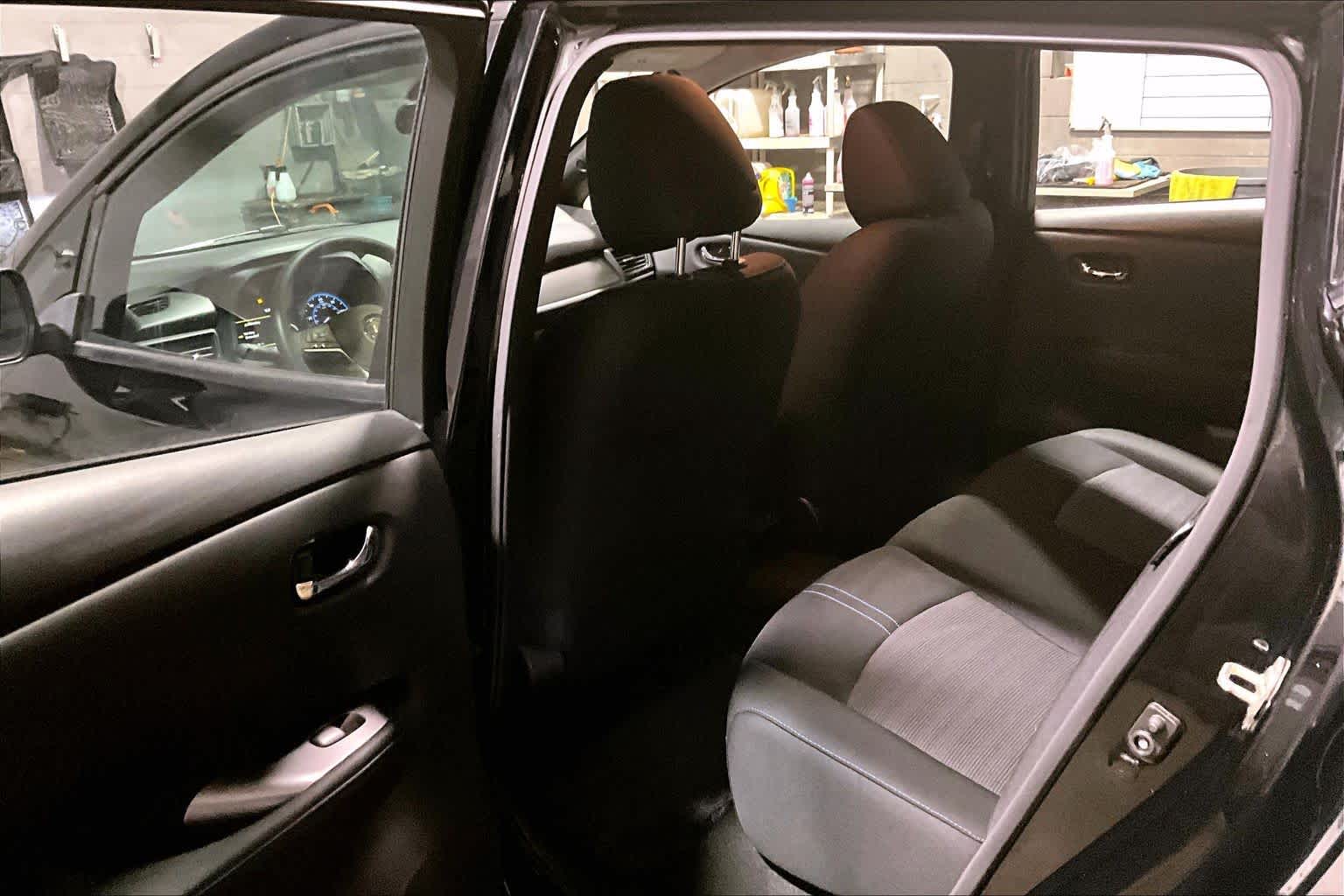 Thumbnail: 2022 Nissan Leaf - 12