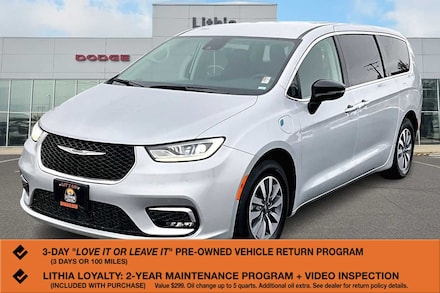 2024 Chrysler Pacifica Hybrid Select Van