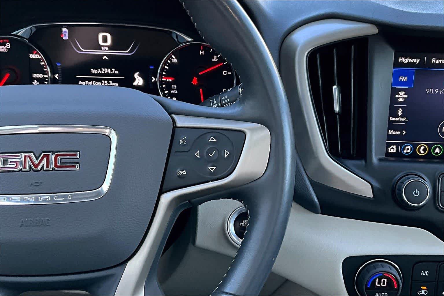 Thumbnail: 2022 GMC Terrain - 26