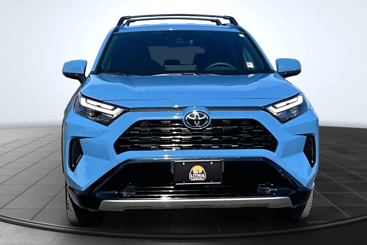 Thumbnail: 2025 Toyota RAV4 - 6