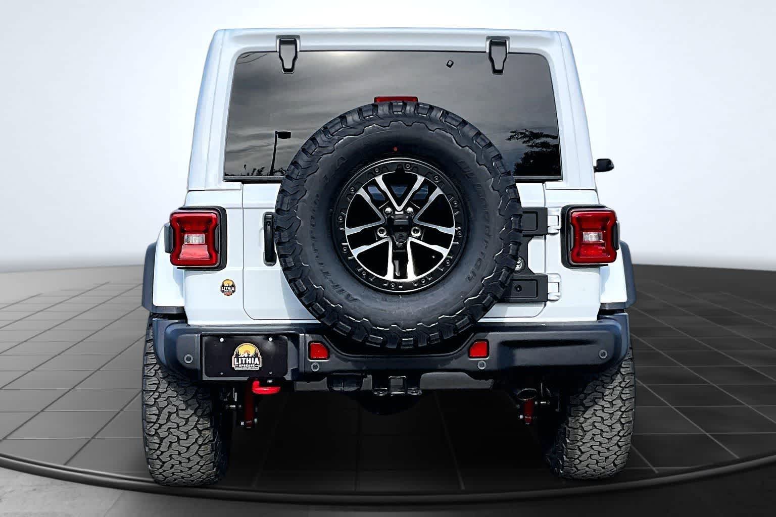 Thumbnail: 2026 Jeep Wrangler - 5