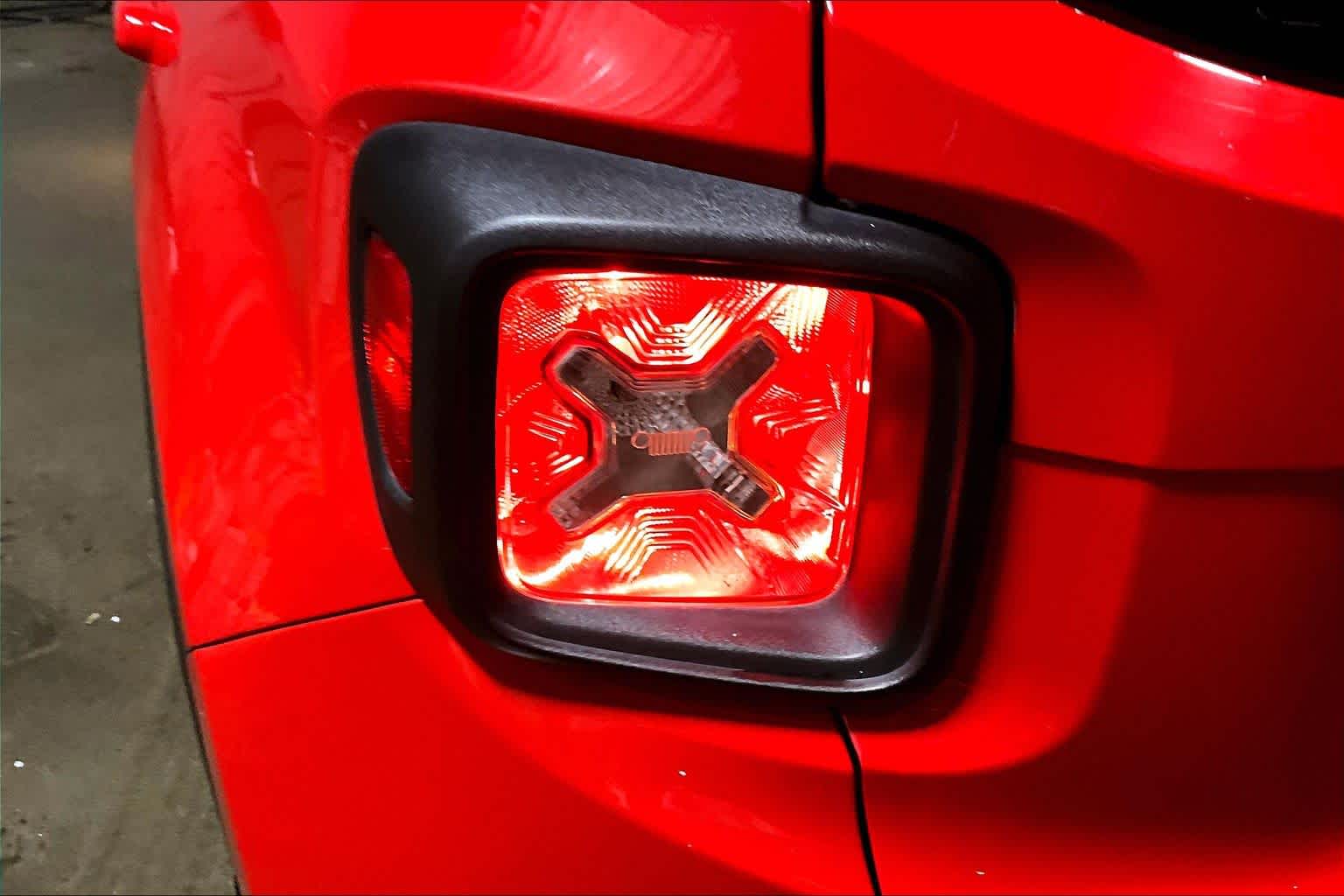 Thumbnail: 2022 Jeep Renegade - 32