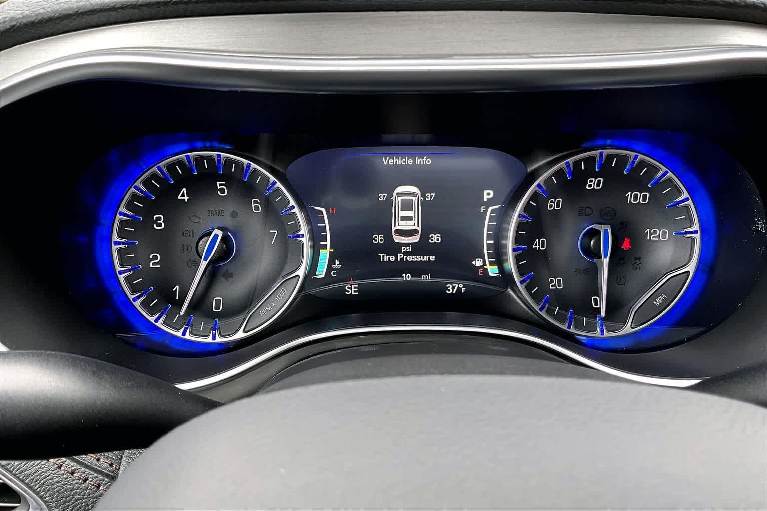 Thumbnail: 2026 Chrysler Pacifica - 18