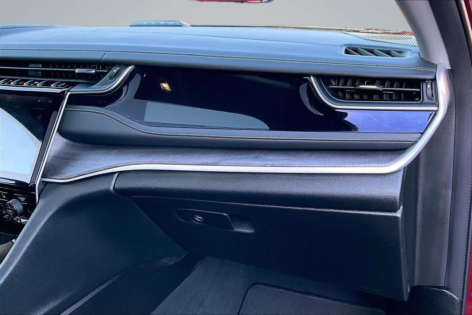 Thumbnail: 2023 Jeep Grand Cherokee - 24