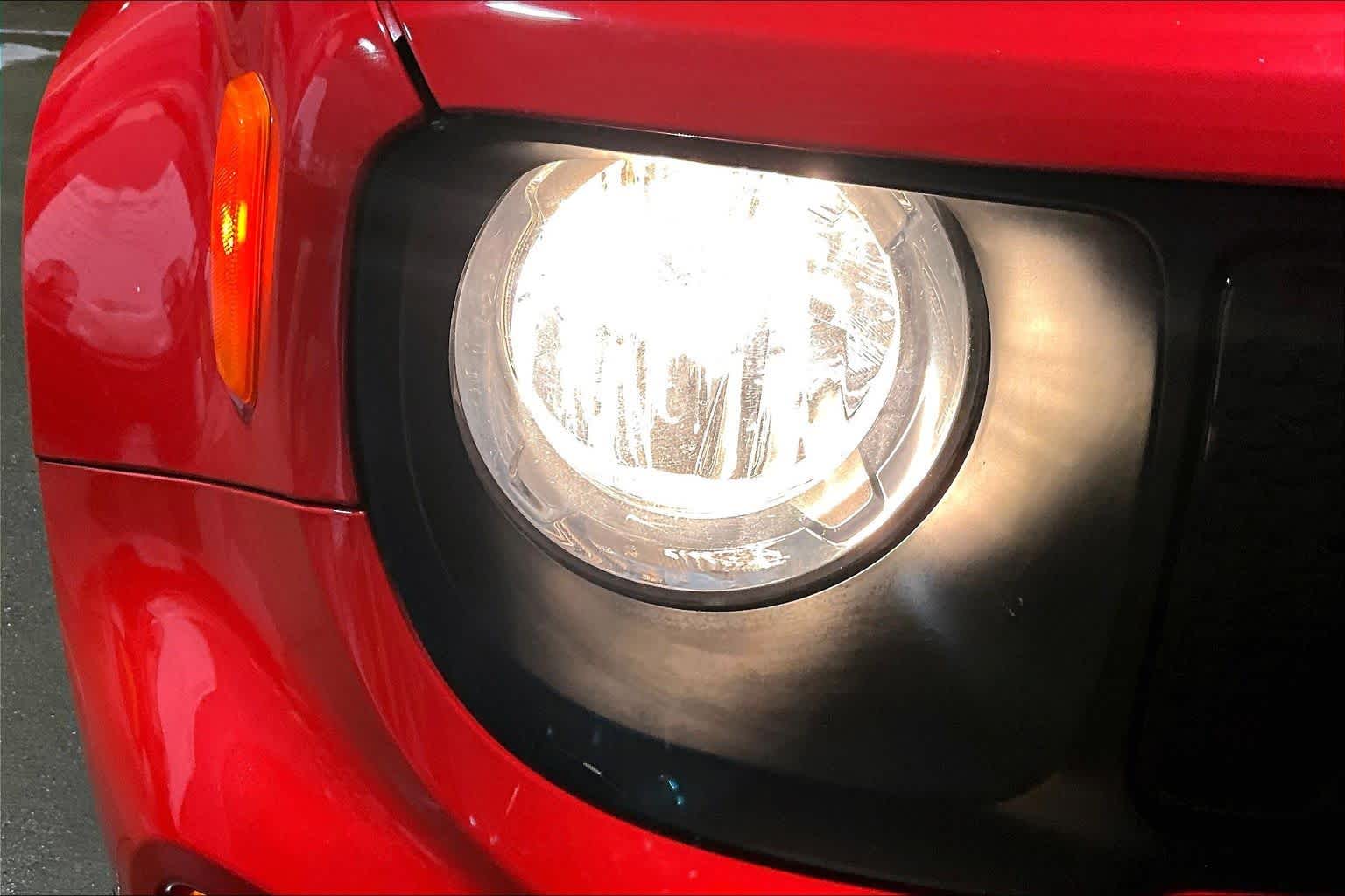 Thumbnail: 2022 Jeep Renegade - 31