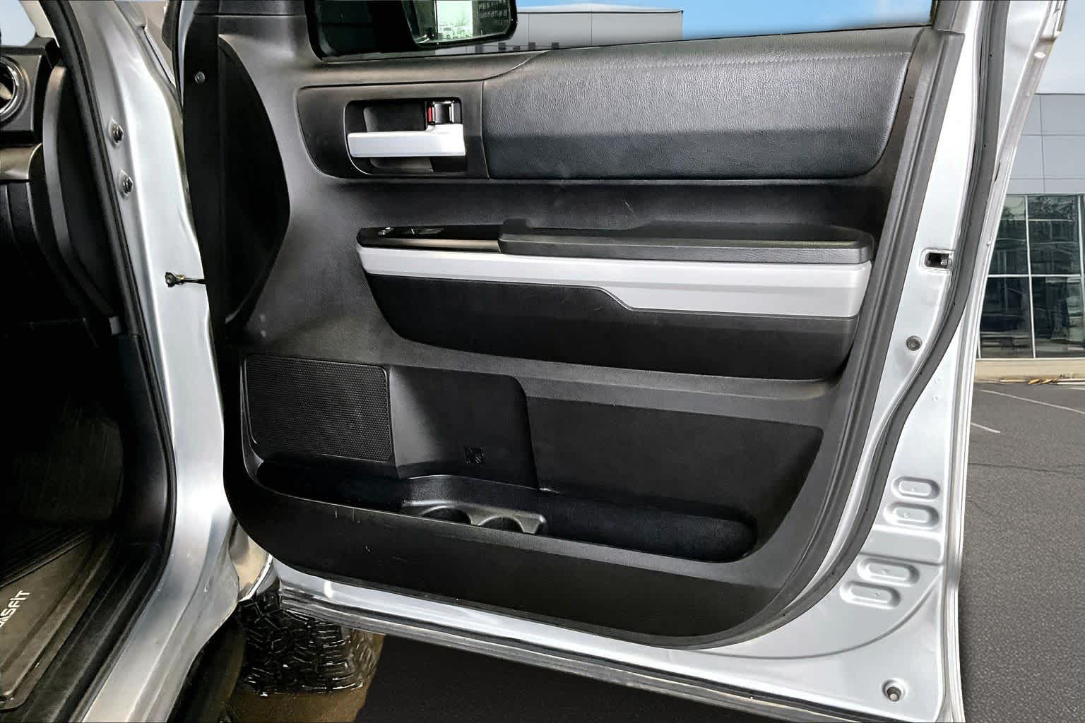 Thumbnail: 2021 Toyota Tundra - 29