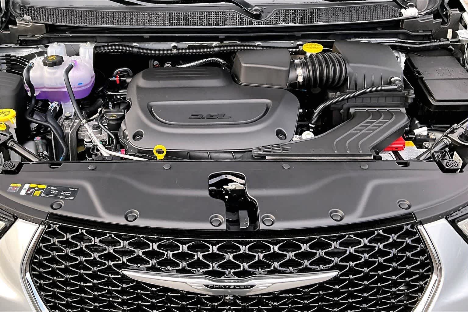 Thumbnail: 2026 Chrysler Pacifica - 9