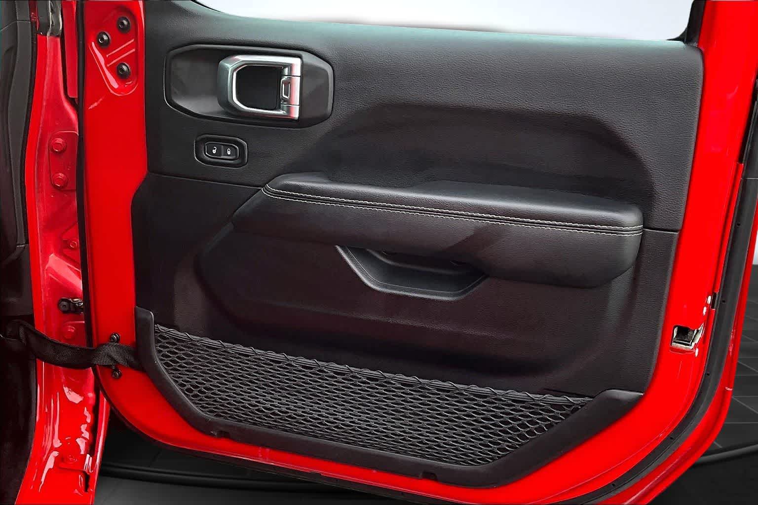 Thumbnail: 2023 Jeep Wrangler - 29