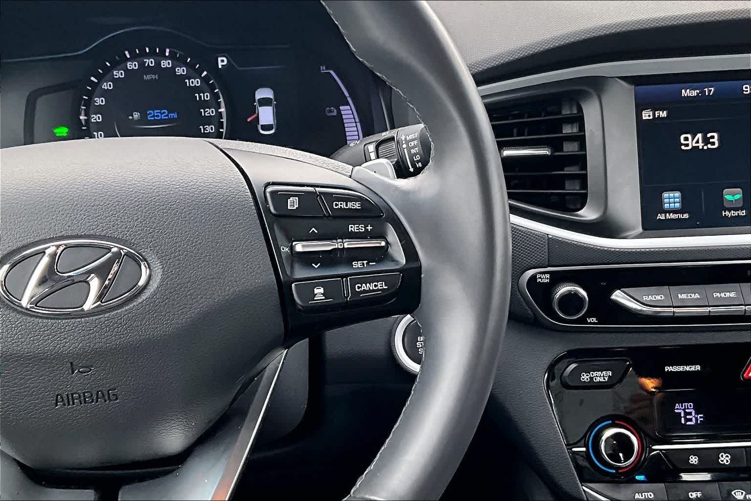 Thumbnail: 2019 Hyundai Ioniq - 26