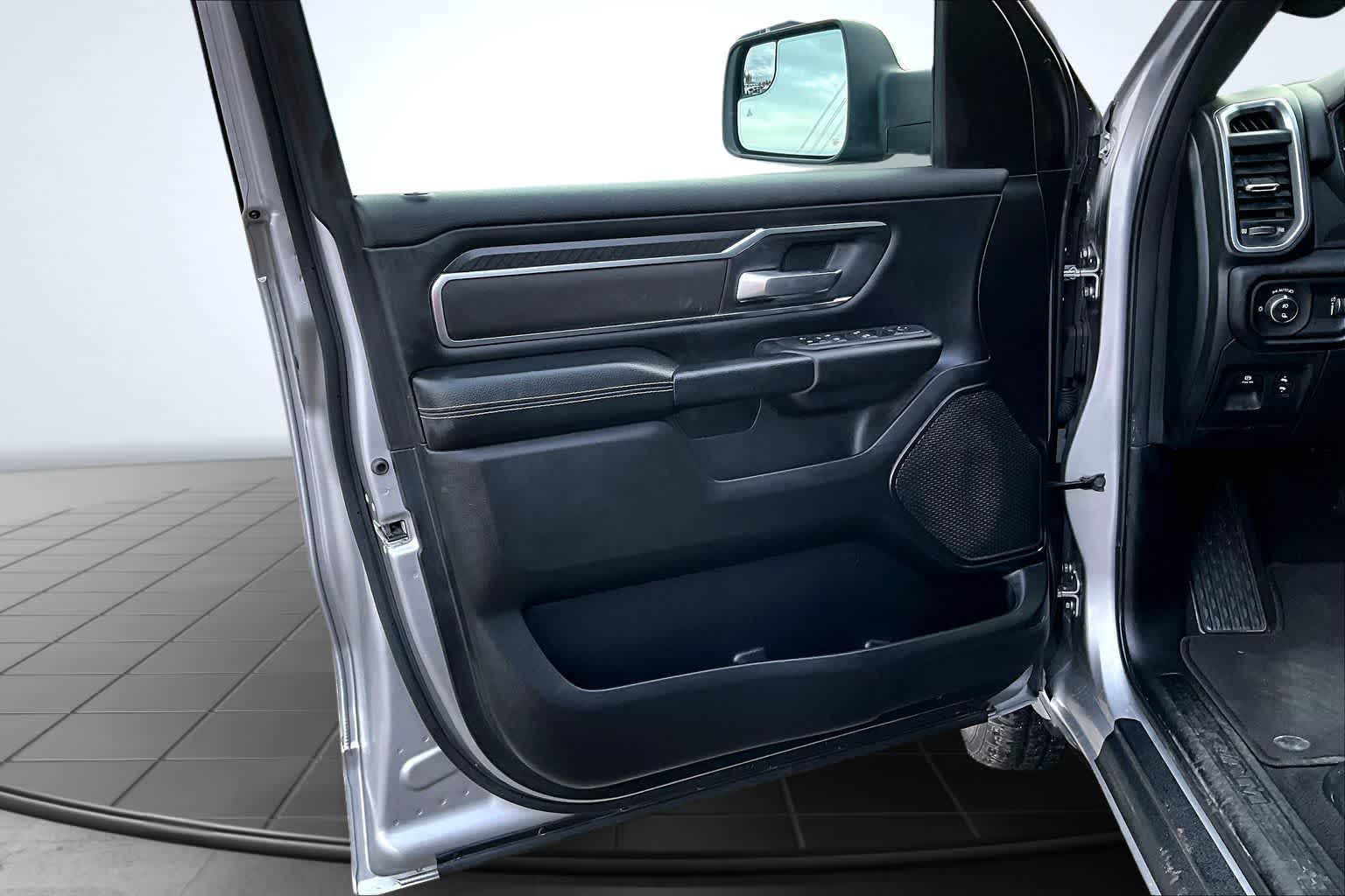 Thumbnail: 2025 RAM 1500 - 28