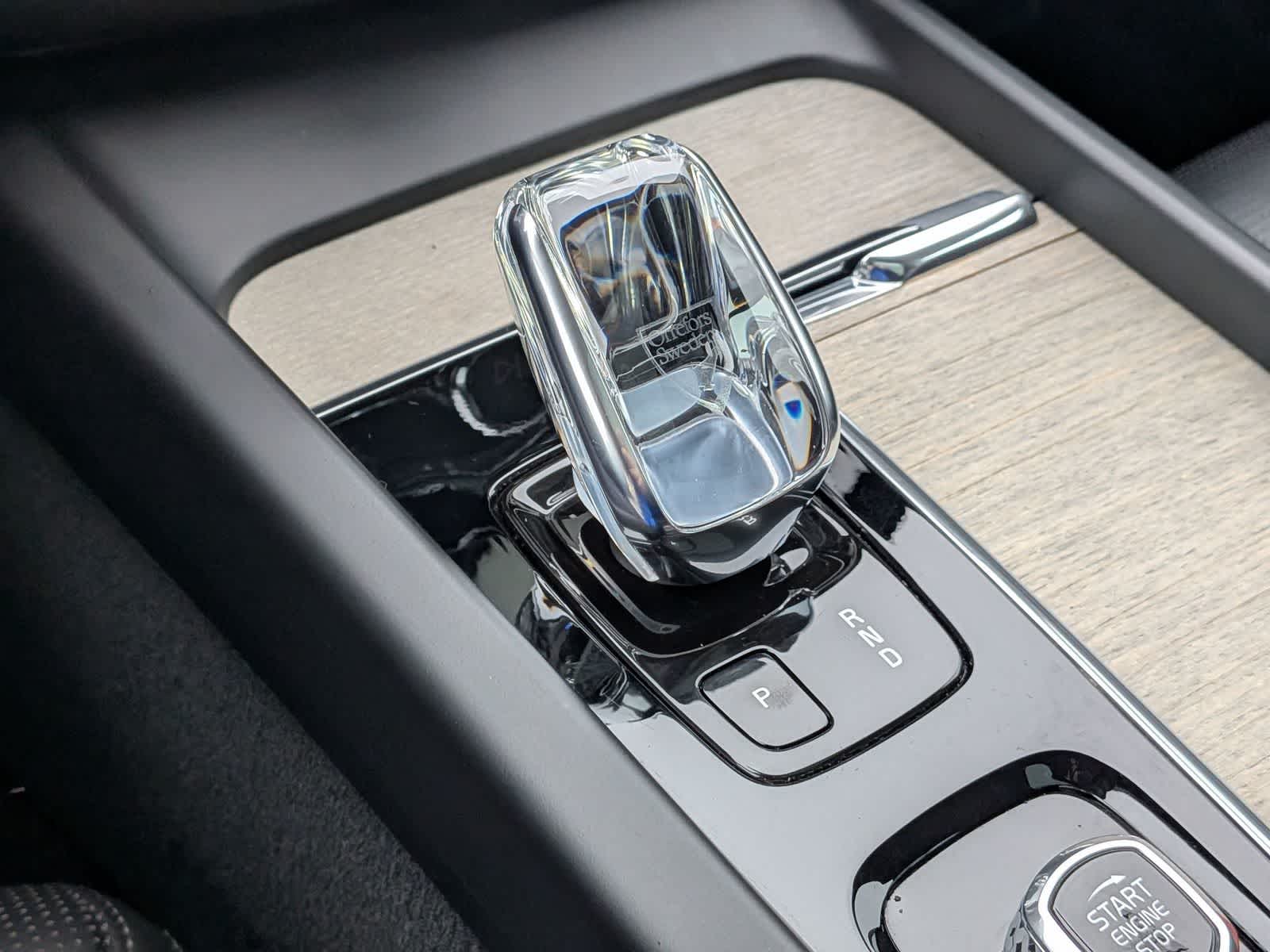 Thumbnail: 2022 Volvo XC60 - 33