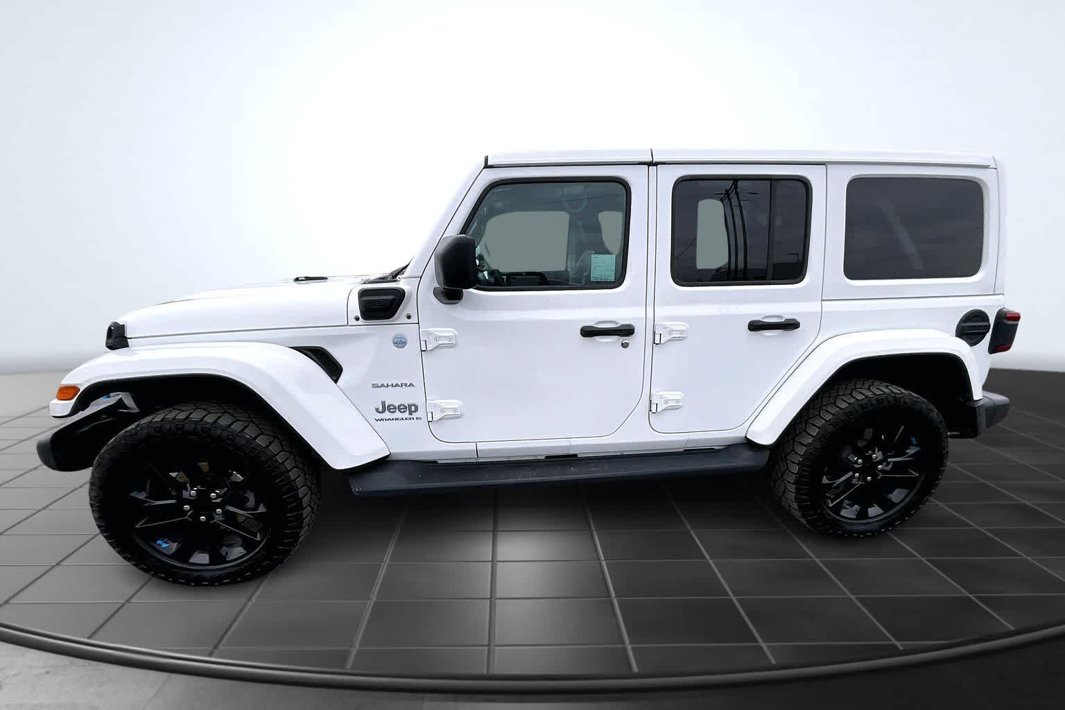 Thumbnail: 2023 Jeep Wrangler - 3