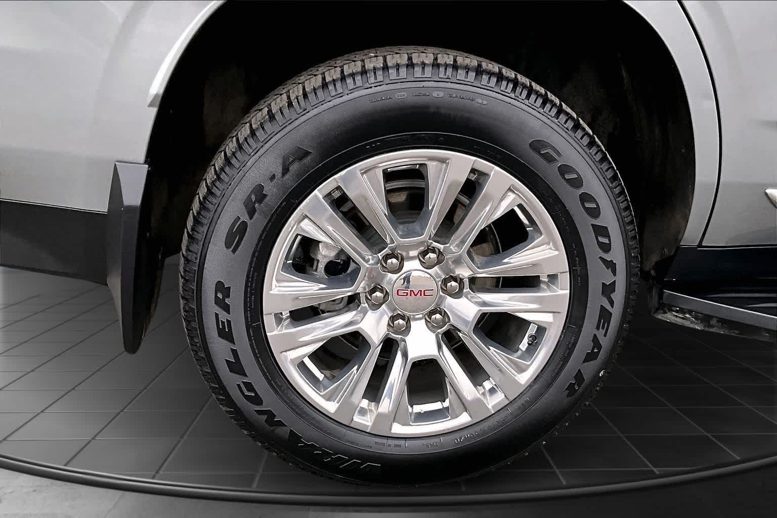 Thumbnail: 2024 GMC Yukon - 35