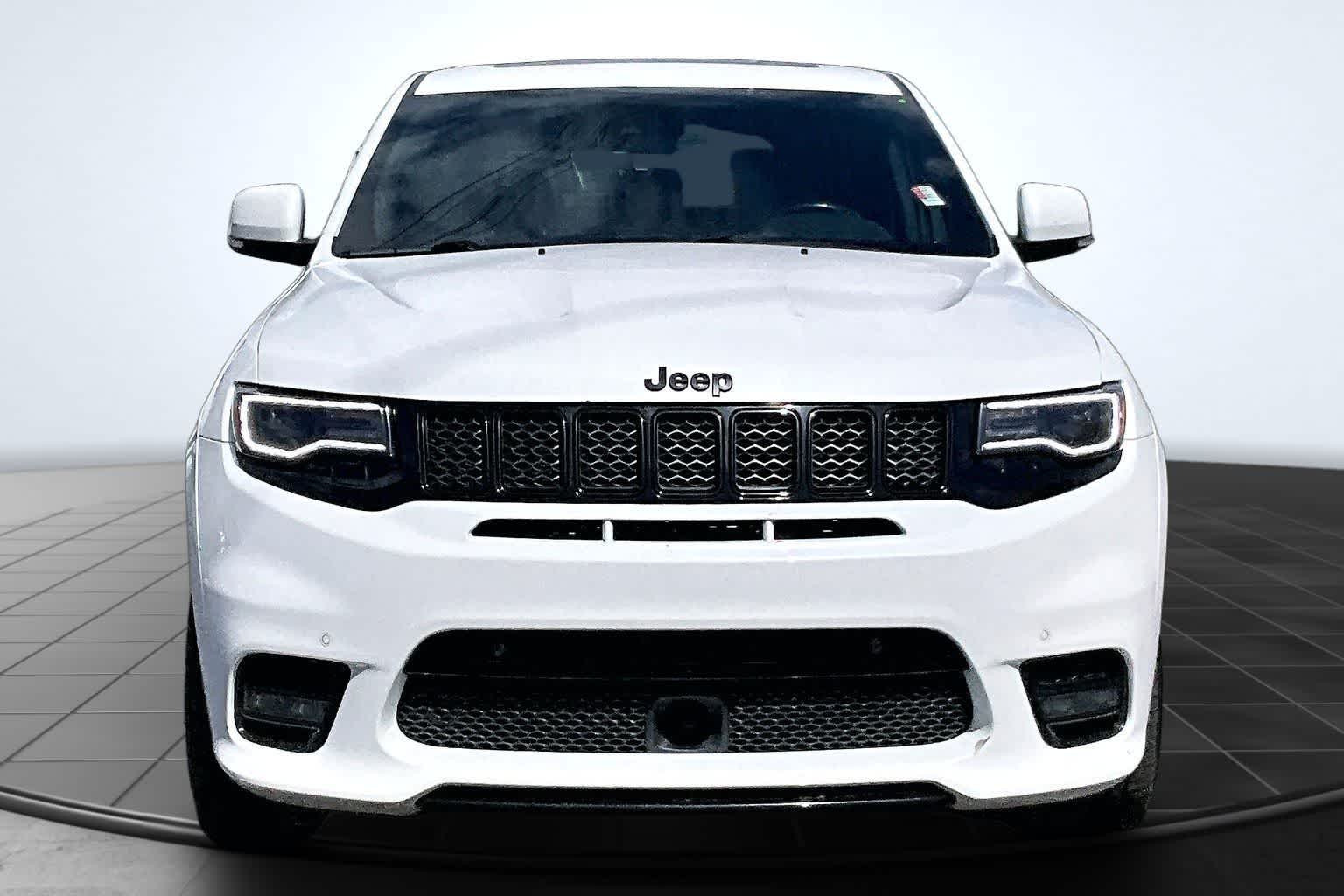 Thumbnail: 2019 Jeep Grand Cherokee - 6