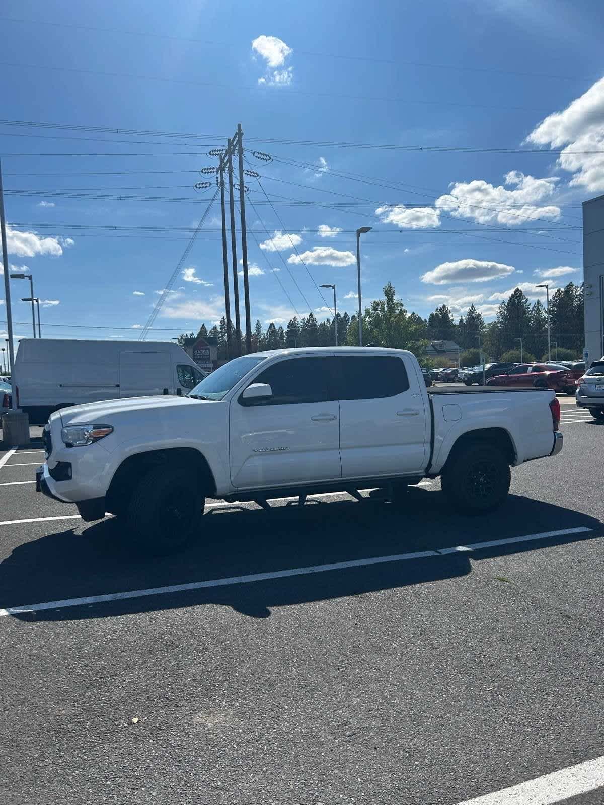 2020 Toyota Tacoma SR5 photo 4