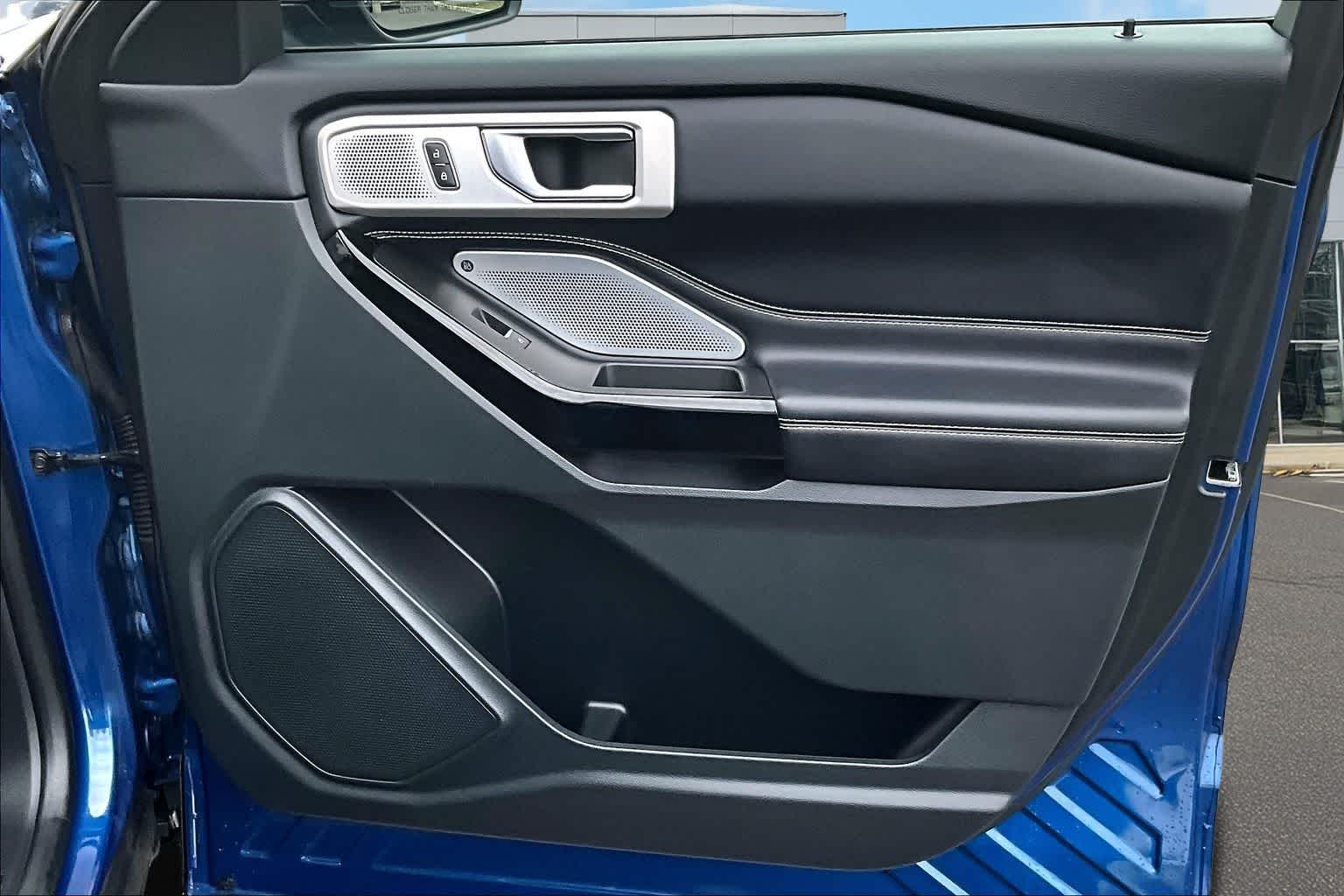 Thumbnail: 2021 Ford Explorer - 29