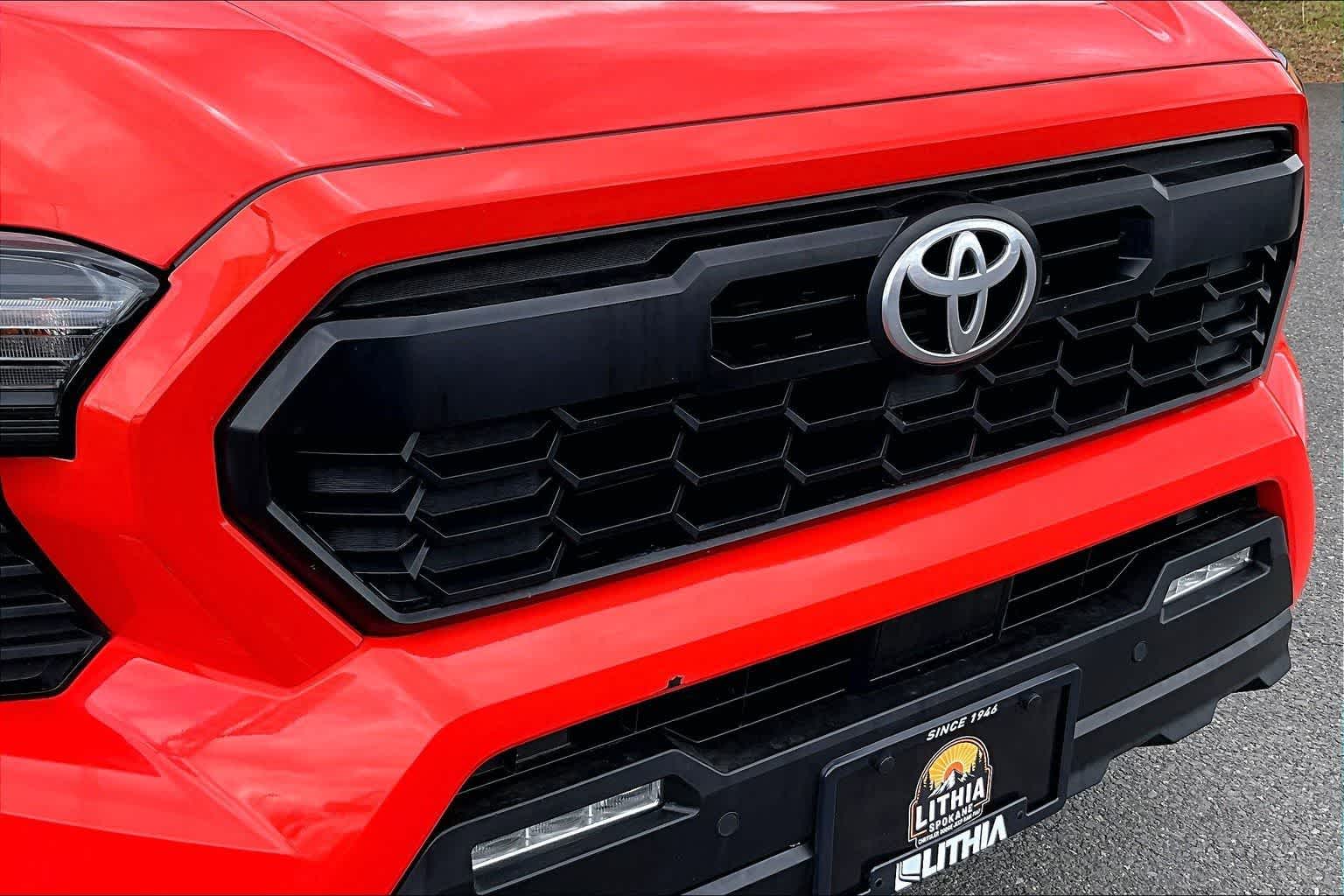 Thumbnail: 2024 Toyota Tacoma - 32