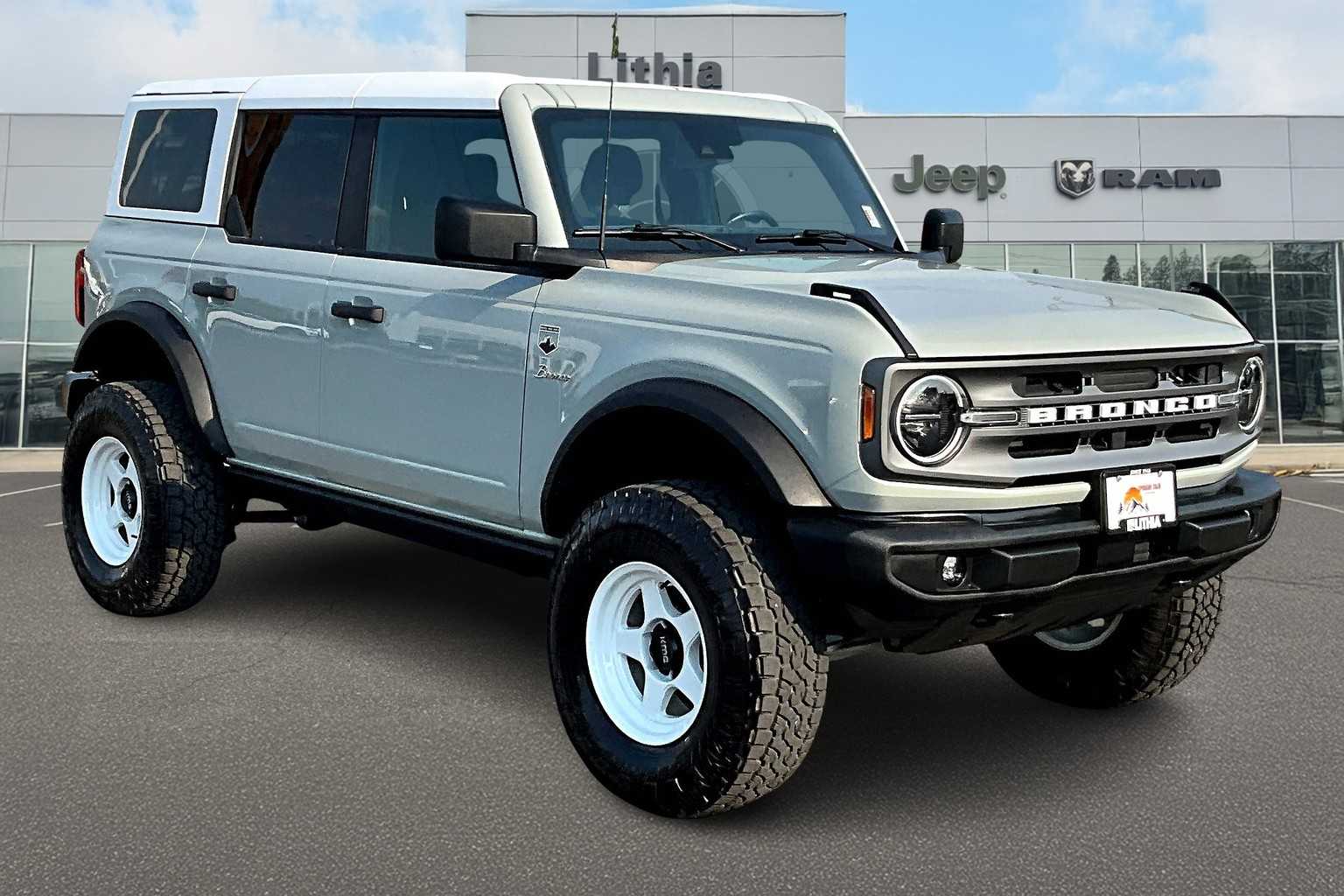 Thumbnail: 2021 Ford Bronco - 21