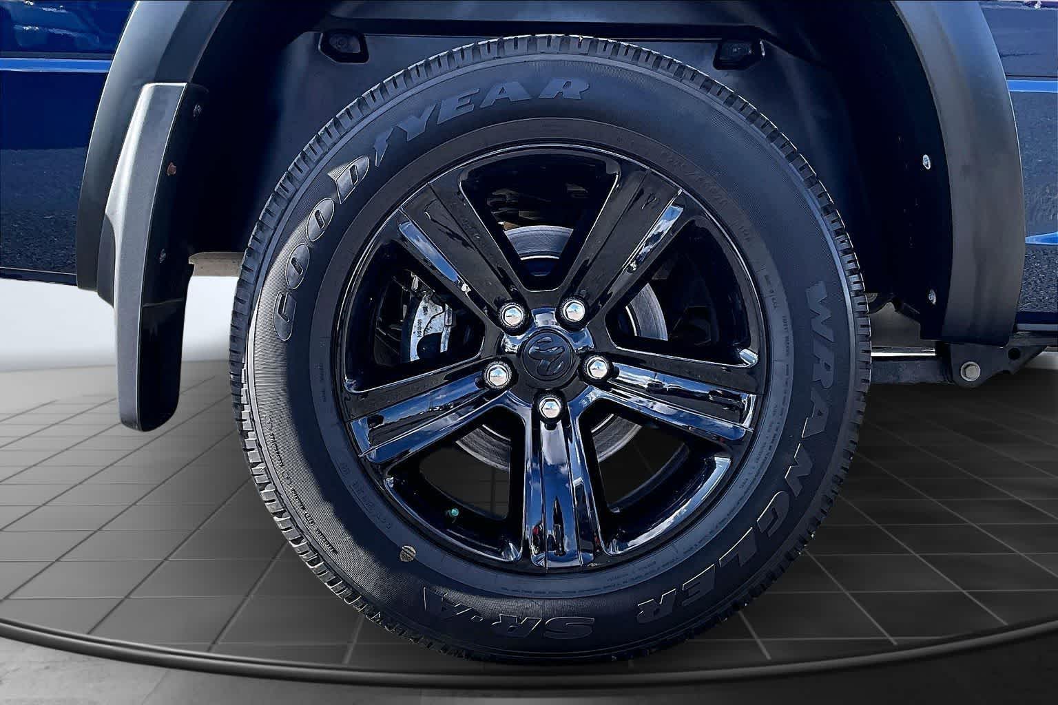 Thumbnail: 2024 RAM 1500 Classic - 35