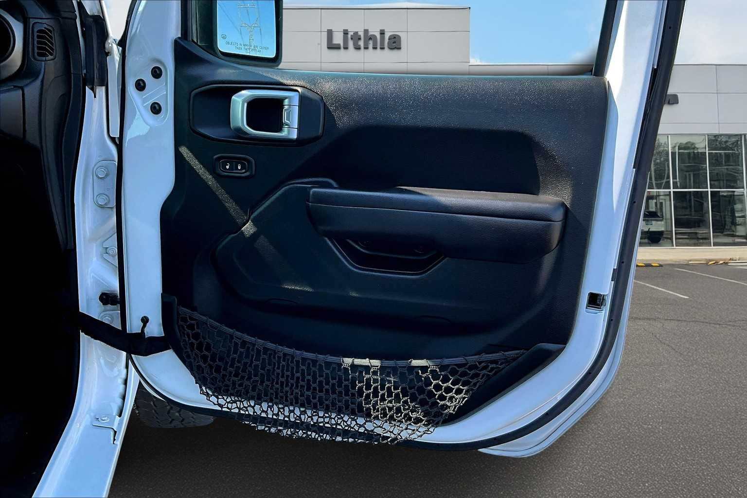 Thumbnail: 2018 Jeep Wrangler - 29