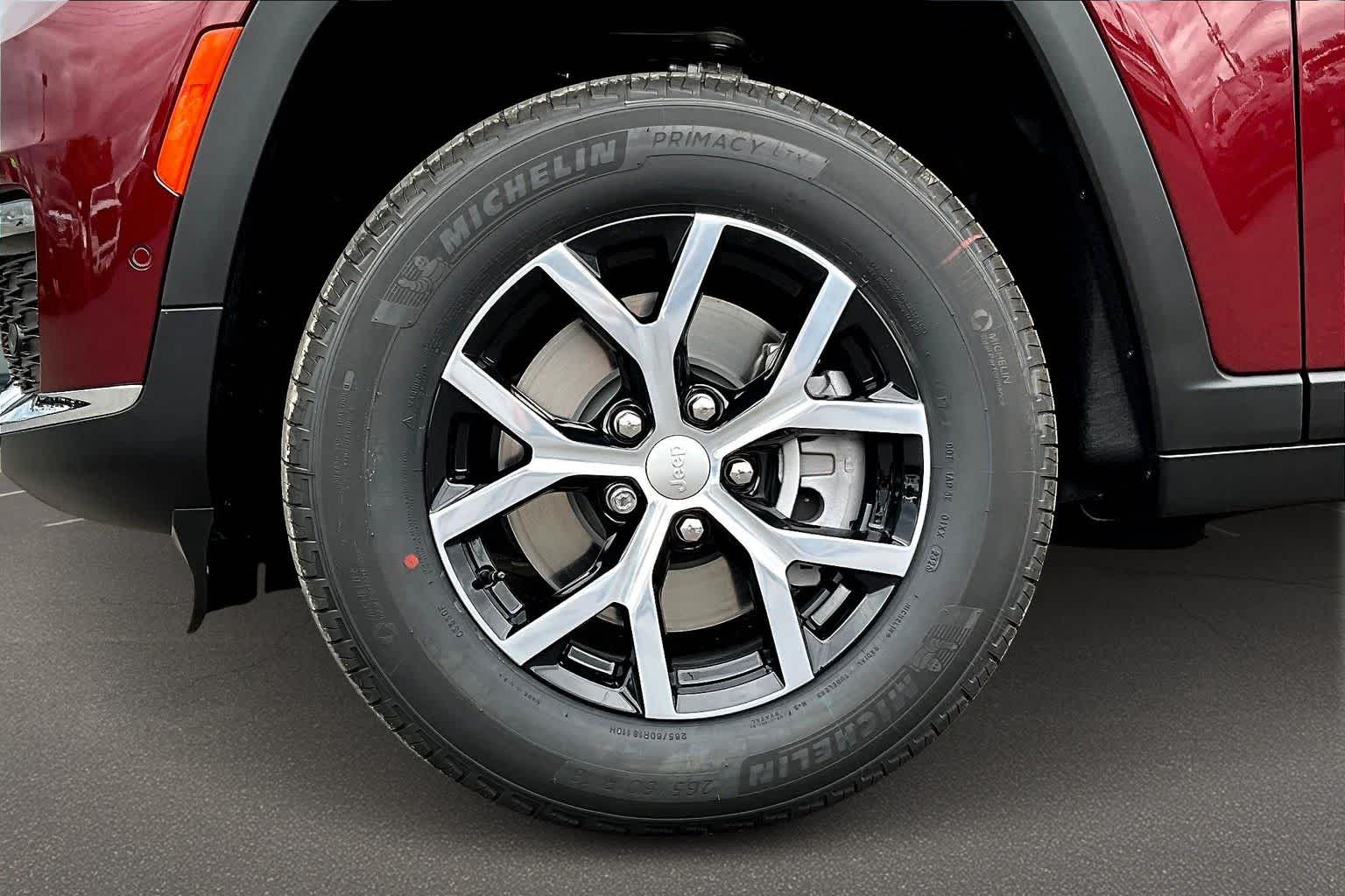 Thumbnail: 2025 Jeep Grand Cherokee L - 8