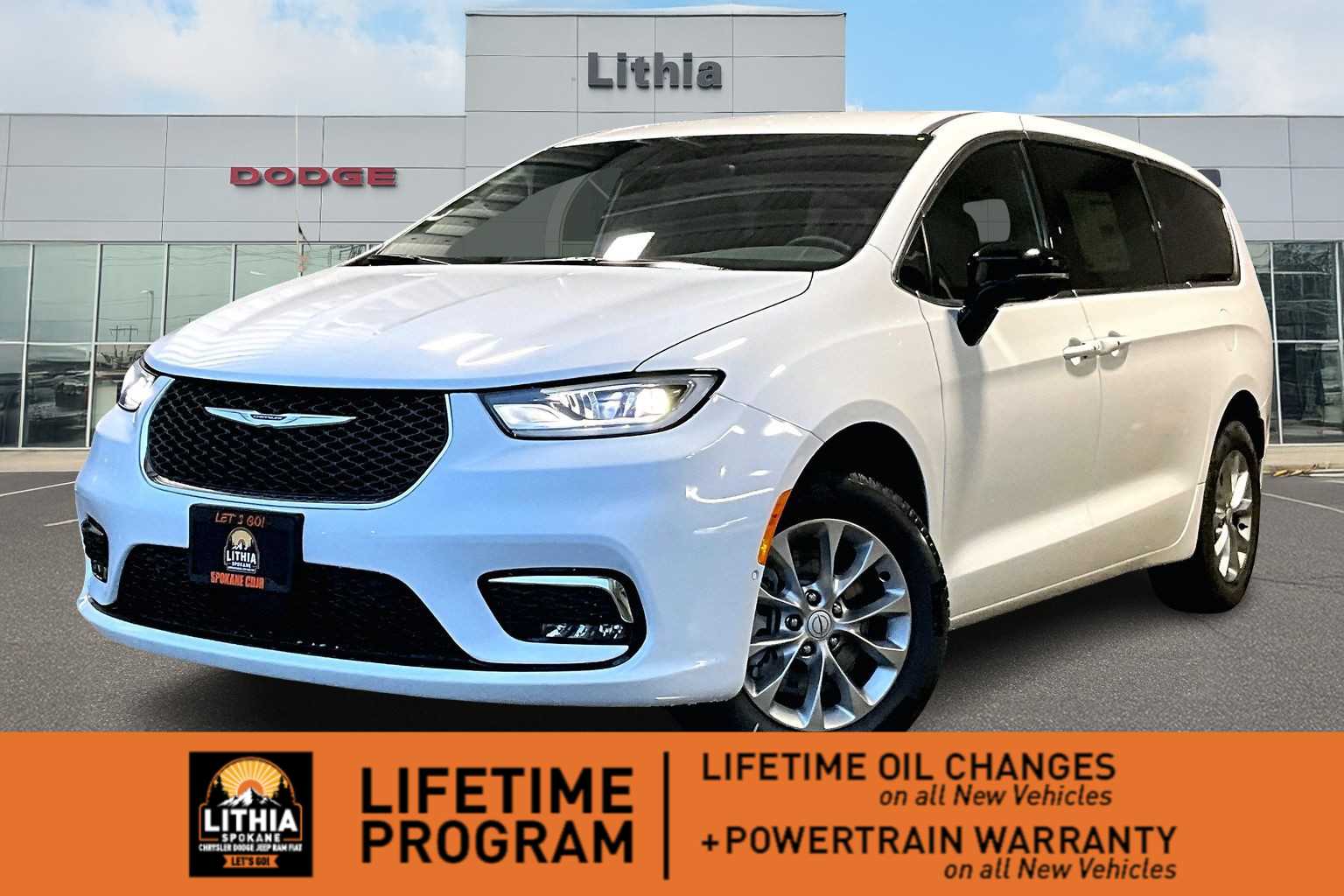 2026 Chrysler Pacifica Select's photo