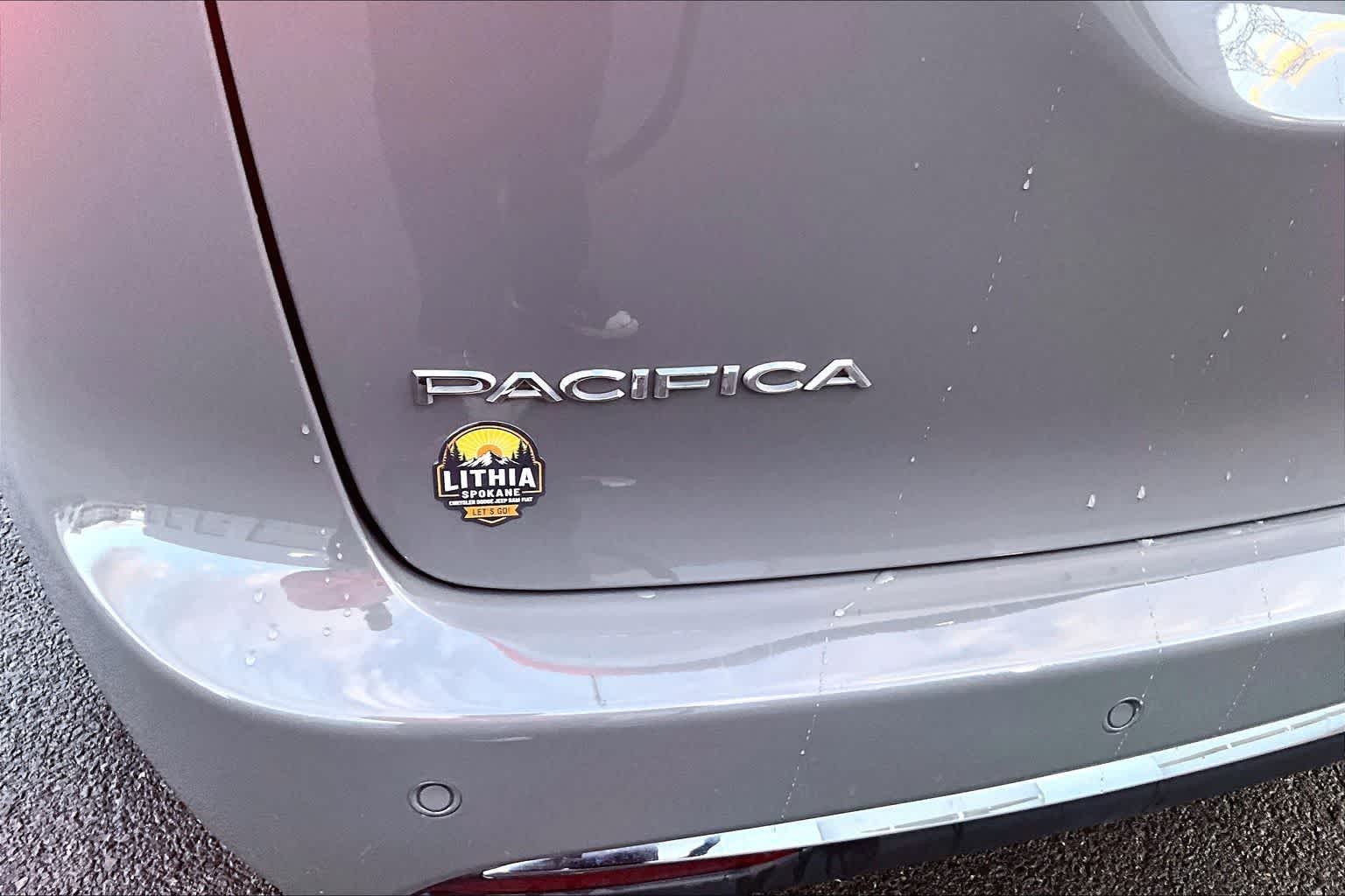 Thumbnail: 2023 Chrysler Pacifica - 7