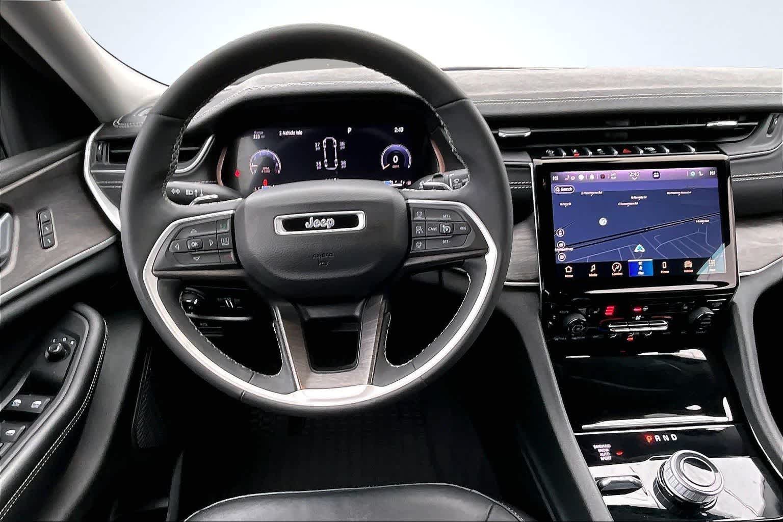 Thumbnail: 2023 Jeep Grand Cherokee L - 14