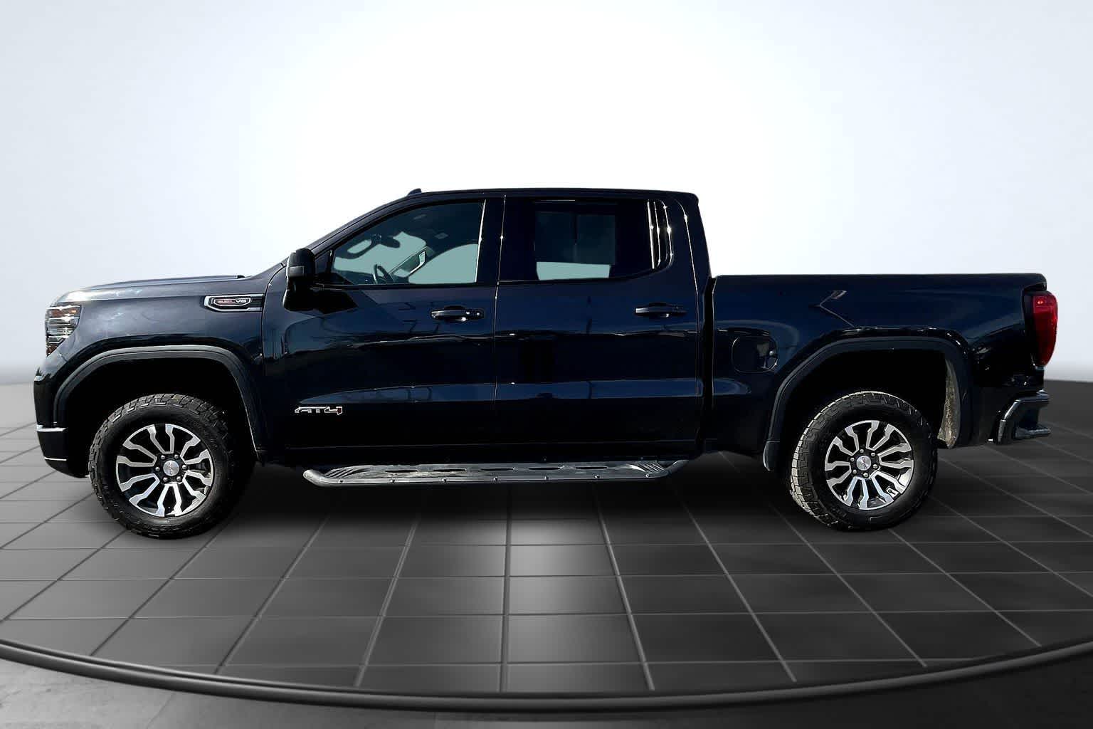 Thumbnail: 2023 GMC Sierra 1500 - 3