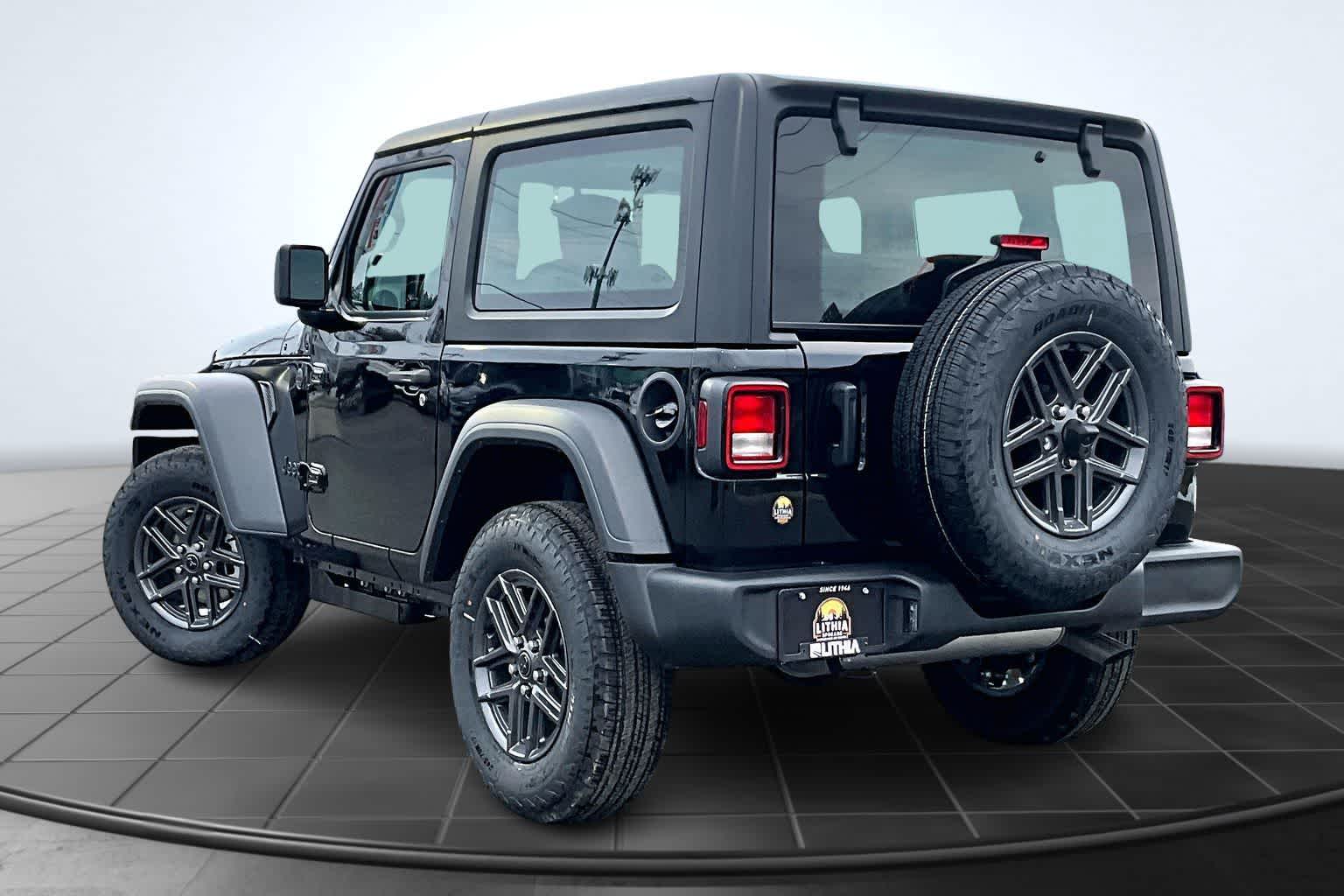 Thumbnail: 2026 Jeep Wrangler - 4