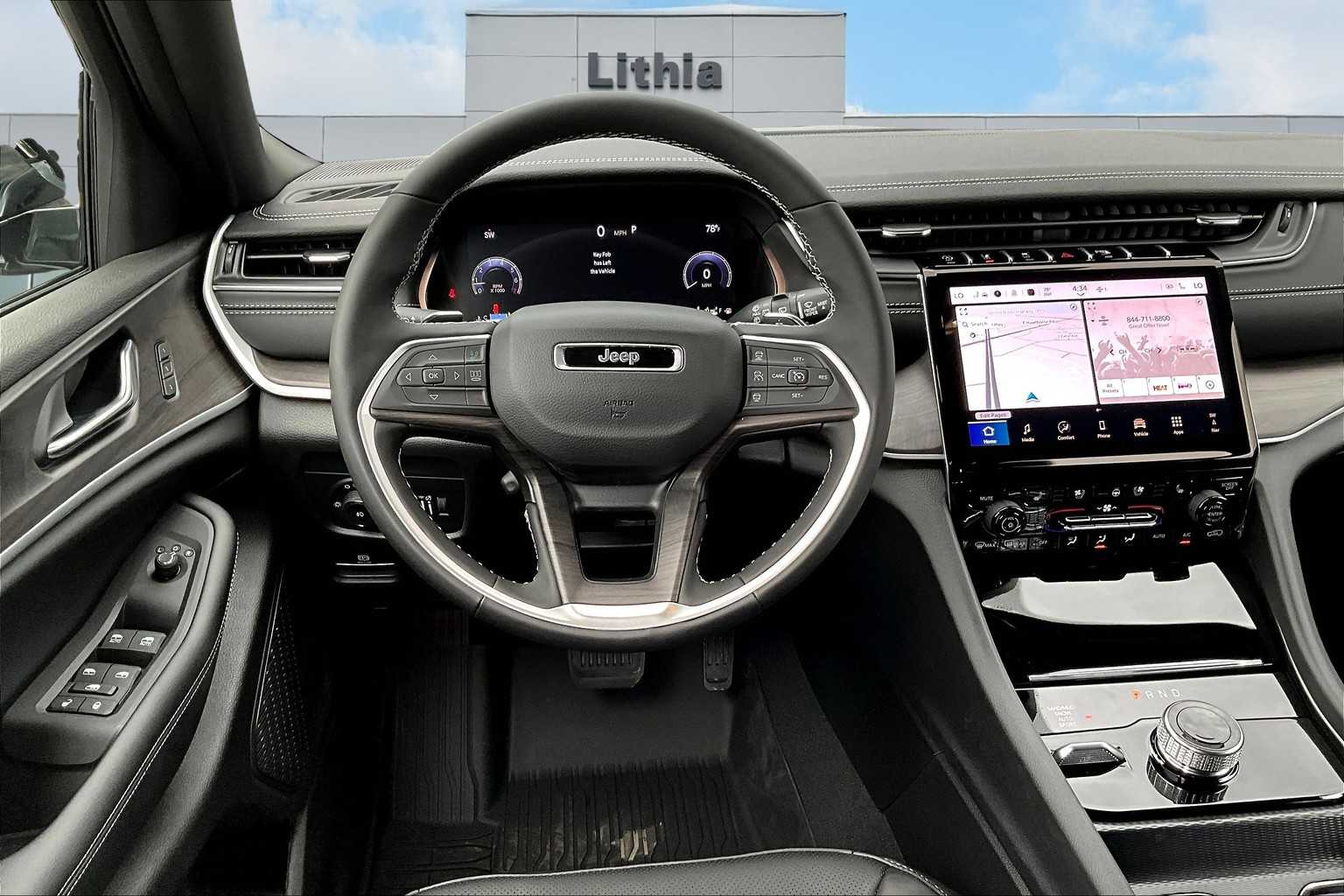 Thumbnail: 2025 Jeep Grand Cherokee L - 15