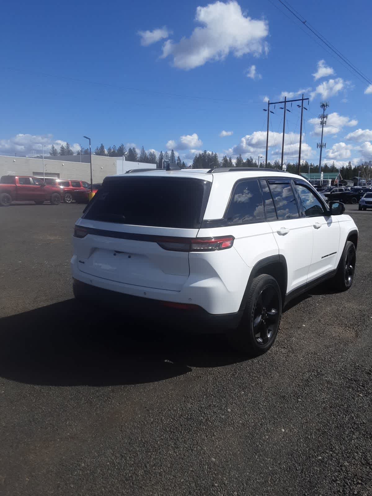 Thumbnail: 2023 Jeep Grand Cherokee - 4