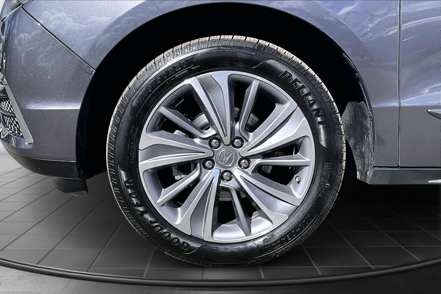 Thumbnail: 2017 Acura MDX - 8