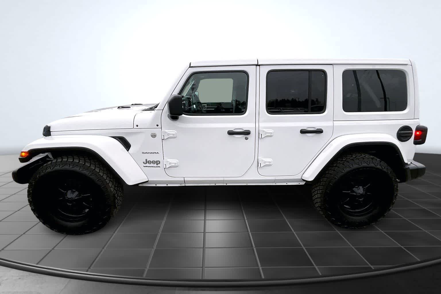 Thumbnail: 2023 Jeep Wrangler - 3