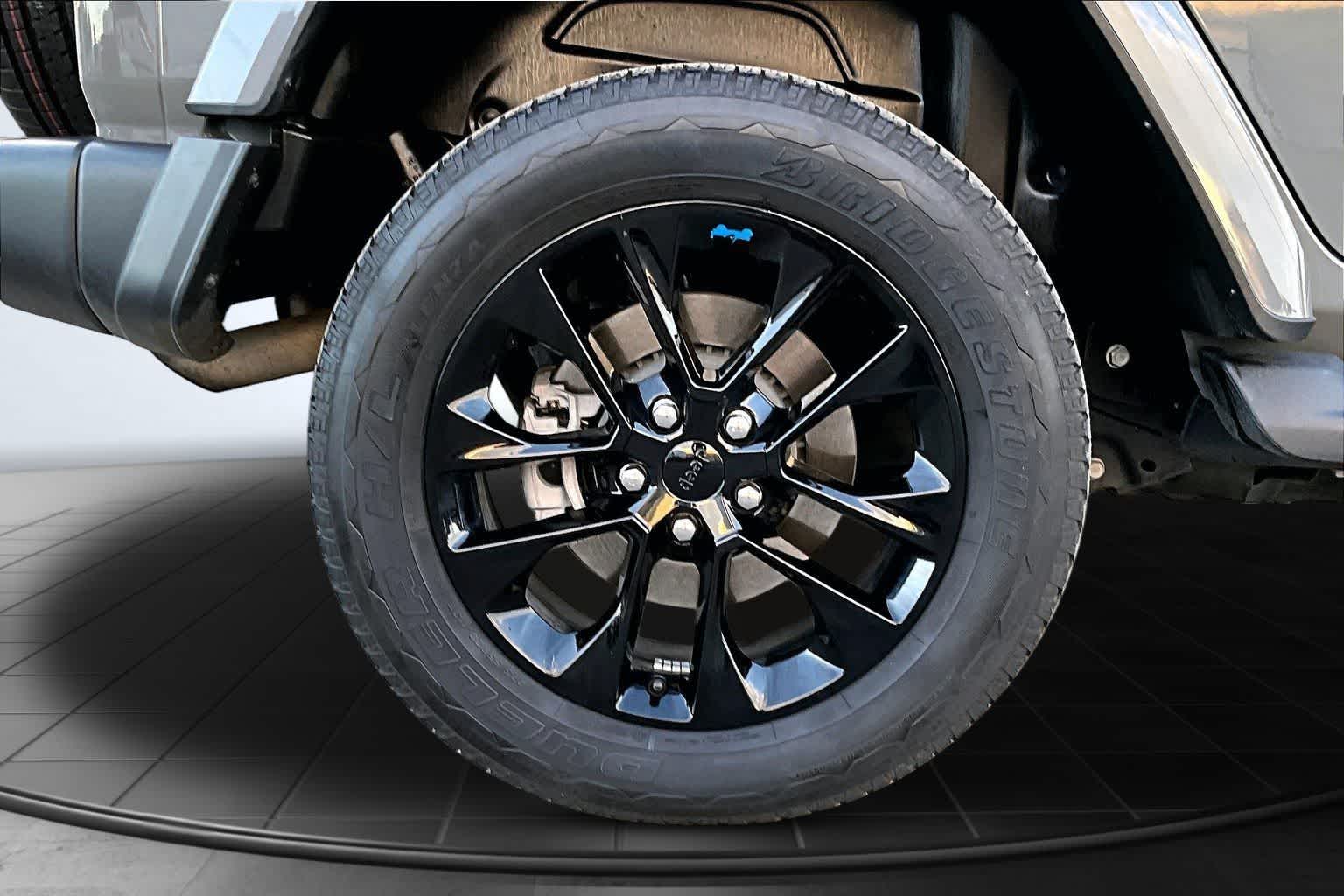 Thumbnail: 2023 Jeep Wrangler - 35