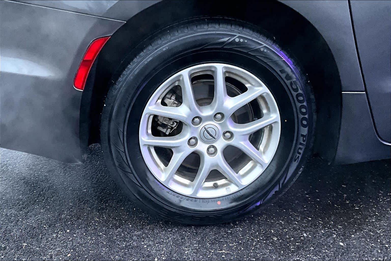 Thumbnail: 2022 Chrysler Pacifica - 35